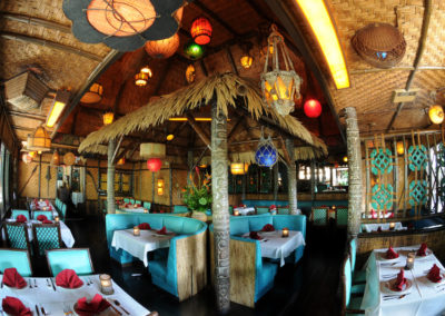 Wide view of the secluded Tahiti dining room.